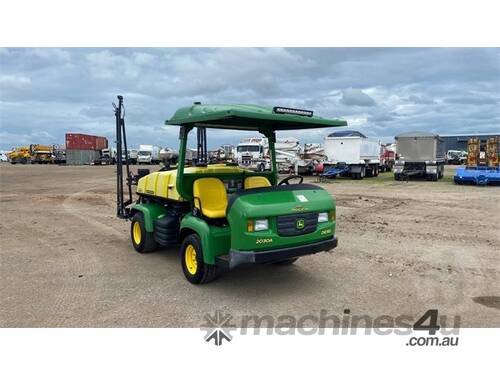 John Deere Progator