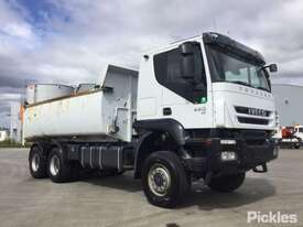 2011 Iveco TRAKKER - picture0' - Click to enlarge