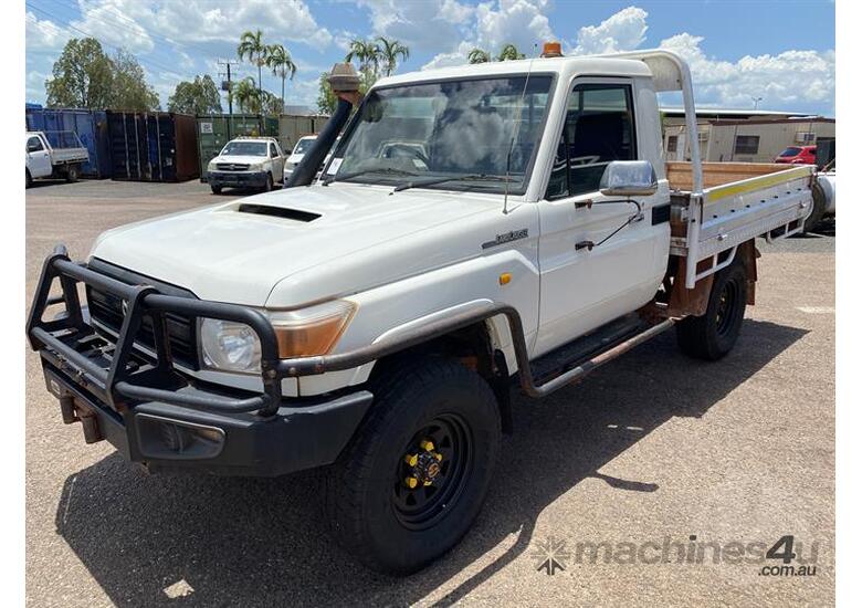 Buy Used Toyota Toyota Landcruiser 76 78 79 Series Tray Truck in ...