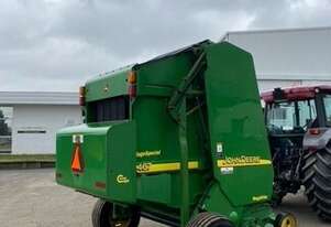 John Deere   467 Round Balers