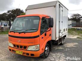 2005 Hino Dutro U305 - picture0' - Click to enlarge