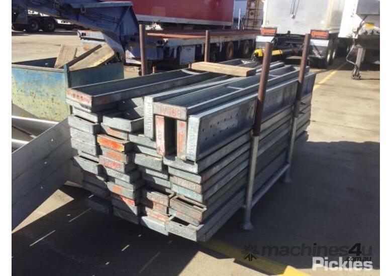 Used Assorted Scaffolding Group Lot Scaffolding Equipment in , - Listed ...