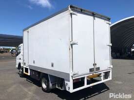 2010 Mitsubishi Fuso Canter 3.5 - picture2' - Click to enlarge