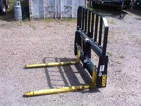 Skid steer fork attachment - picture0' - Click to enlarge