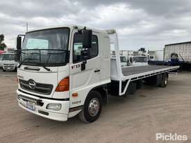 2010 Hino FD1J Series 2 - picture0' - Click to enlarge