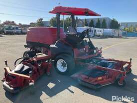 Toro GroundsMaster 5900 - picture0' - Click to enlarge