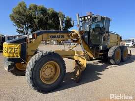 2012 Komatsu GD555-5 - picture1' - Click to enlarge