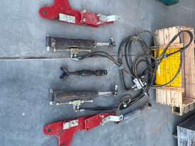 Miscellaneous hydraulic set - picture0' - Click to enlarge