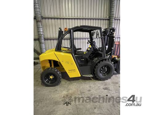caption Bomaq 3000kg All Terrain
