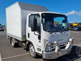 Isuzu NLR - picture0' - Click to enlarge