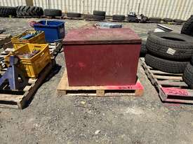 Steel Box of Assorted Truck Parts - picture2' - Click to enlarge