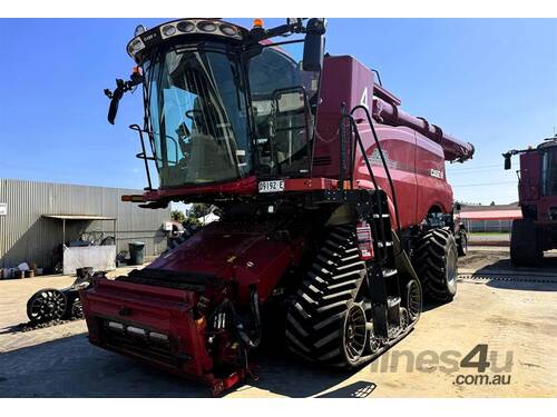 2020 Case IH 8250 Combine 