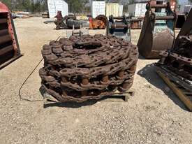 1 x Kobelco Track Chain - picture0' - Click to enlarge