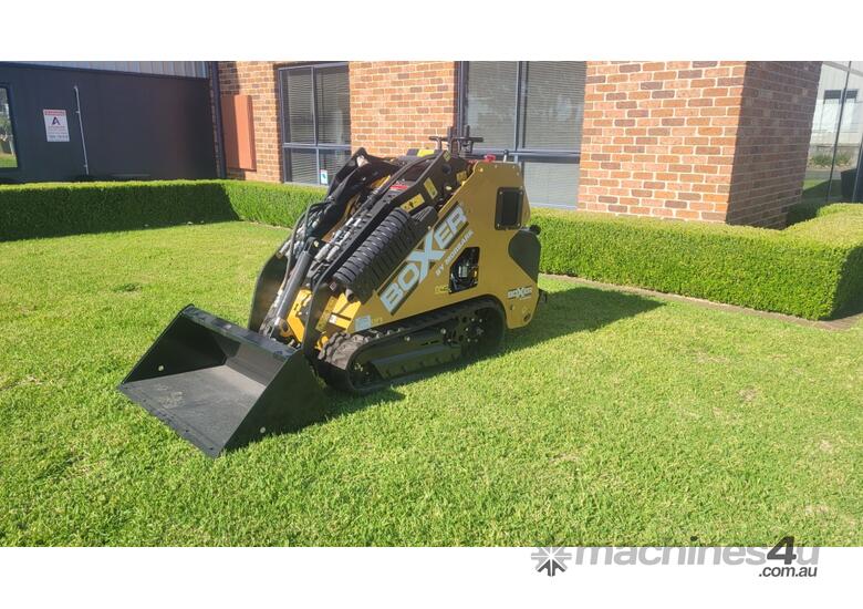 caption Boxer 700HDX - Kubota Diesel Loader