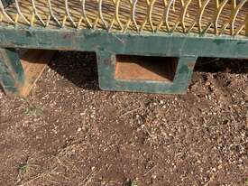 Steel Work Bench - picture2' - Click to enlarge