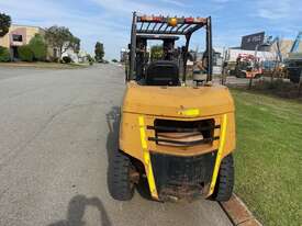 Forklift CAT Diesel 4.5 Tonne 2010 519 hours Container Mast Side Shift Fork Positioning - picture1' - Click to enlarge