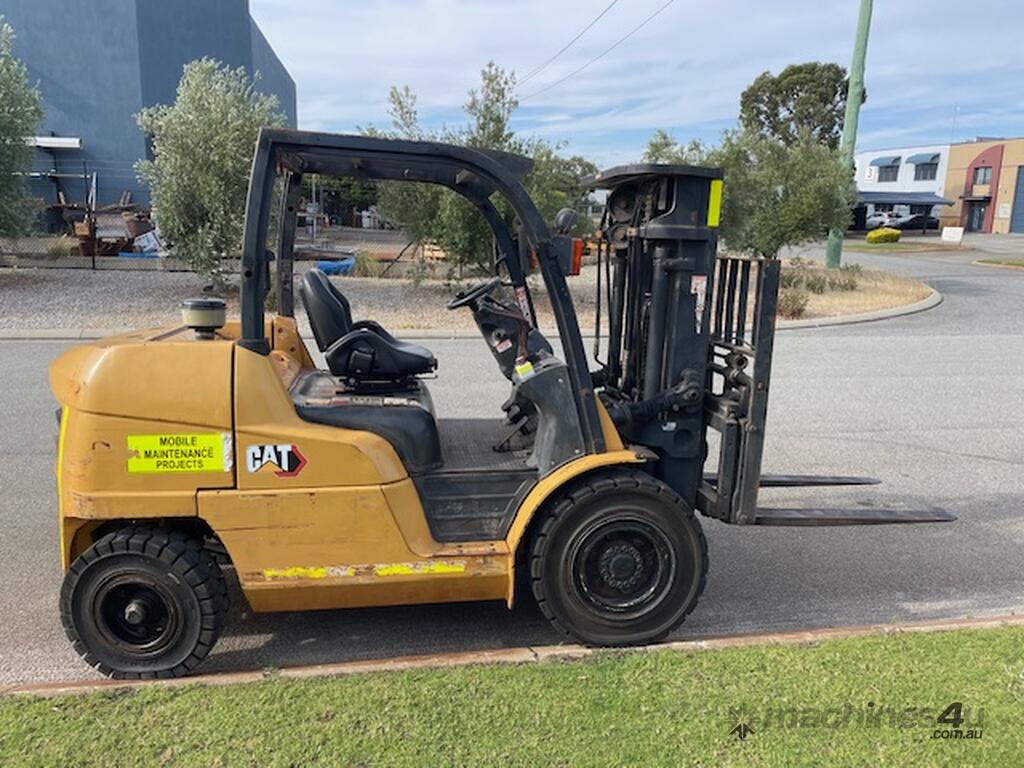 Used 2010 Forklift Forklift CAT Diesel 4 5 Tonne 2010 519 hours