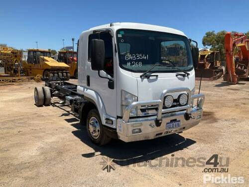 2016 Isuzu FRR600 Cab Chassis