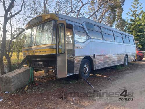 11m Bus rolling shell for extra room/storage/bnb flat floored
