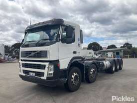 2009 Volvo FM440 Cab Chassis - picture1' - Click to enlarge