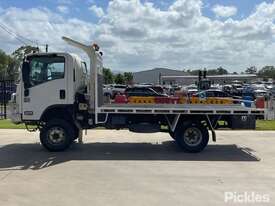 2013 Isuzu NPS300 Traytop Single Cab - picture2' - Click to enlarge