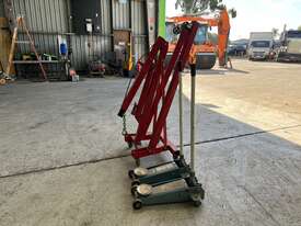 Lot of Engine Stand And Tow Car Jacks - picture0' - Click to enlarge