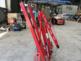 Lot of Engine Stand And Tow Car Jacks - picture2' - Click to enlarge