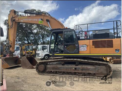 2020 CASE CX350C Excavator