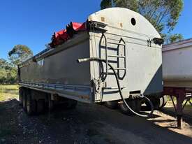 2007 COMMERCIAL TRUCK BODY BUILDER TRAILER - picture0' - Click to enlarge