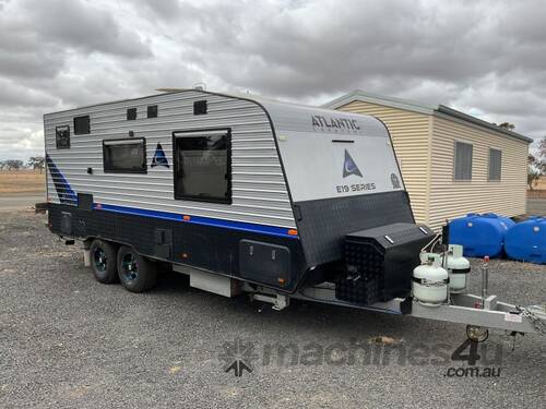 2020 Atlantic Endeavour Tandem Axle Caravan