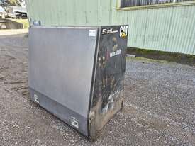 Tool Box (Unreserved) - picture1' - Click to enlarge