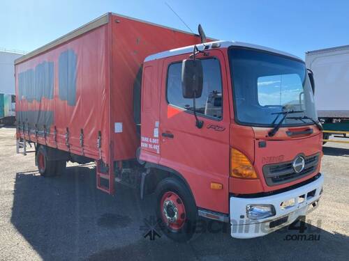 2003 Hino FD Curtain Sider