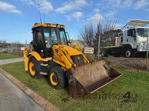 caption Backhoe JCB 3Cx 2007 4 in 1 Bucket Extender Hoe 1CRG132 SN1655