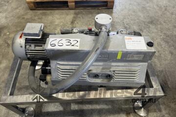 Busch Pump, In/Out 32mm Dia