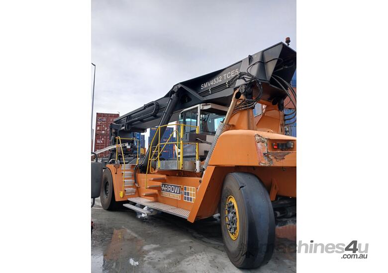 caption 2020 KONECRANES REACHSTACKER 45 T (VIC)