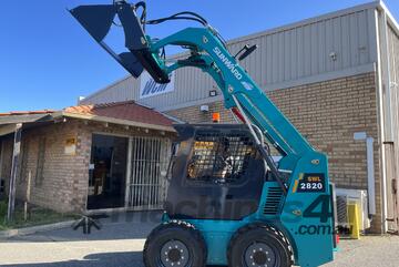 Sunward SWL2820 Skid Steer Loader: Versatile Performance for Earthmoving and Cons