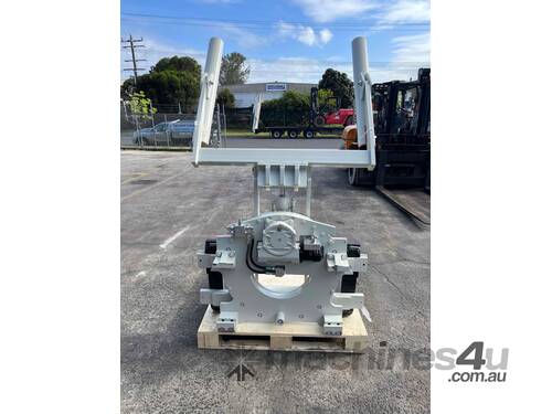 Class 3 360-Degree Rotator with Hold Down Clamp