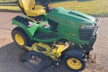 2018 John Deere X758 Mower - MAROOCHY