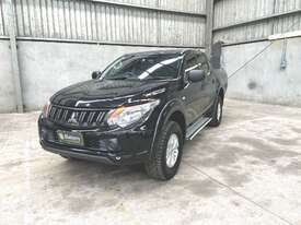 2016 Mitsubishi Triton GLX 4x4 Dual Cab T/Diesel (Auto) - picture2' - Click to enlarge