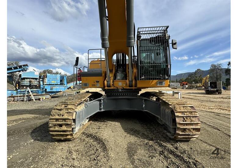 caption 2022 LIEBHERR 966 70T EXCAVATOR + 6T HAMMER