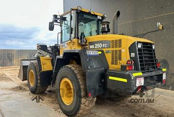 2019 KOMATSU WA250PZ-6 ARTIC WHEEL LOADER/TOOL CARRIER WITH HITCH, FORKS AND 6850 HOURS