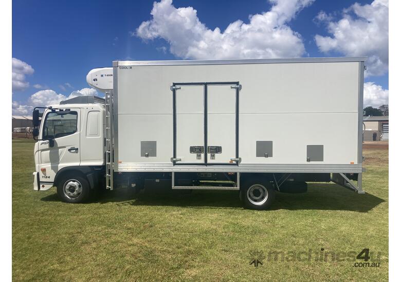 2024 Hino 500 SERIES FD1124 AT LEAF 4290  Refrigerated Truck