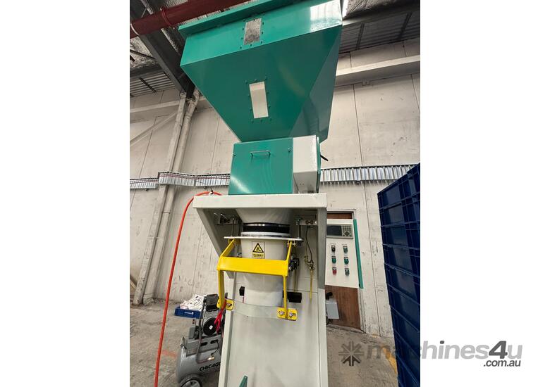 Bagging/sealer machine 