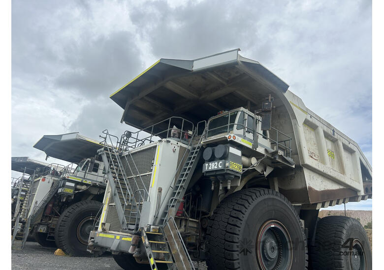 2011 Liebherr T282C Rigid Dump Truck – HT053