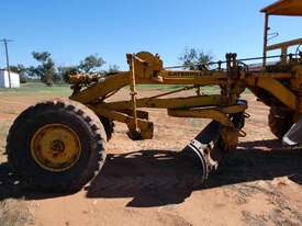 CAT GRADER - picture1' - Click to enlarge