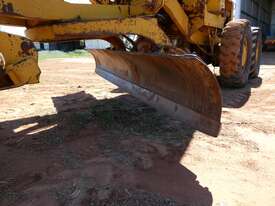 CAT GRADER - picture2' - Click to enlarge