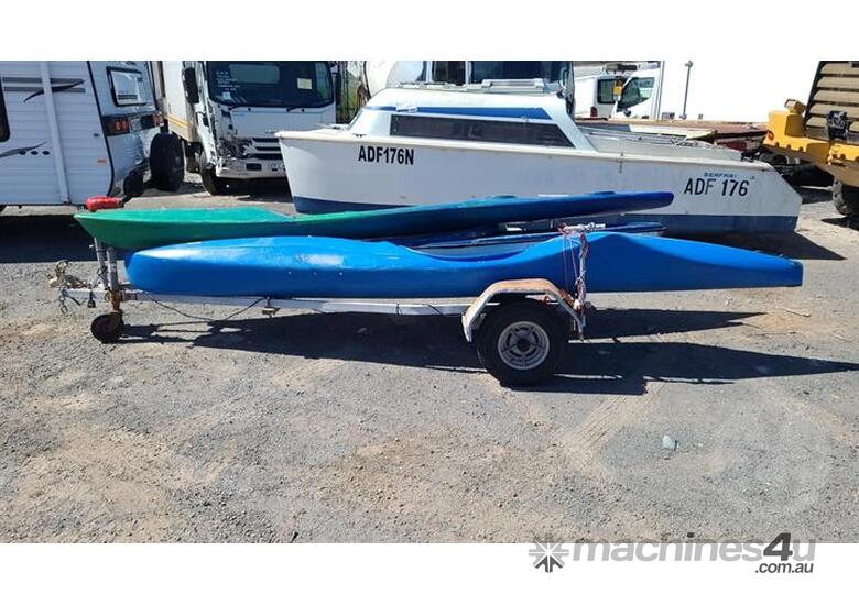 caption Custom Trailer