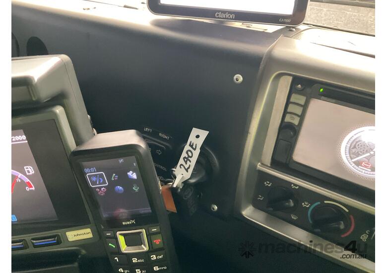 2014 Hino FG 500 1628 Dual Control Road Sweeper