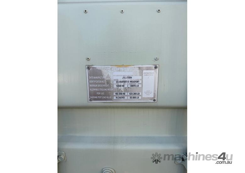 caption 1100KVA Generator