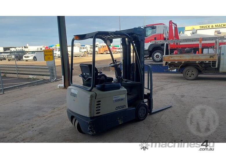 caption Crown 4500 Series